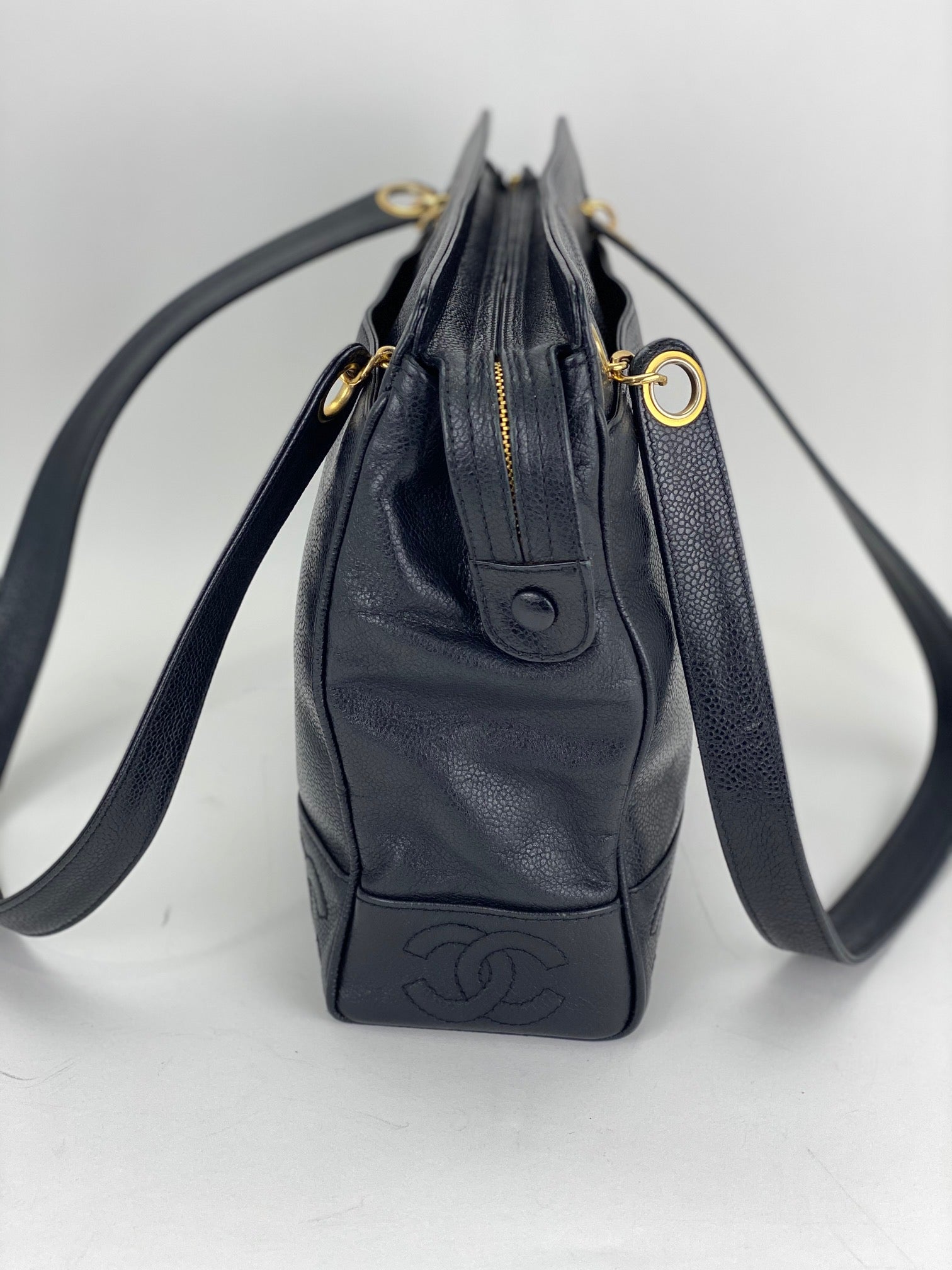 CHANEL Vintage Black Caviar Leather CC Zip Tote Shoulder Bag w/added insert  Pre owned