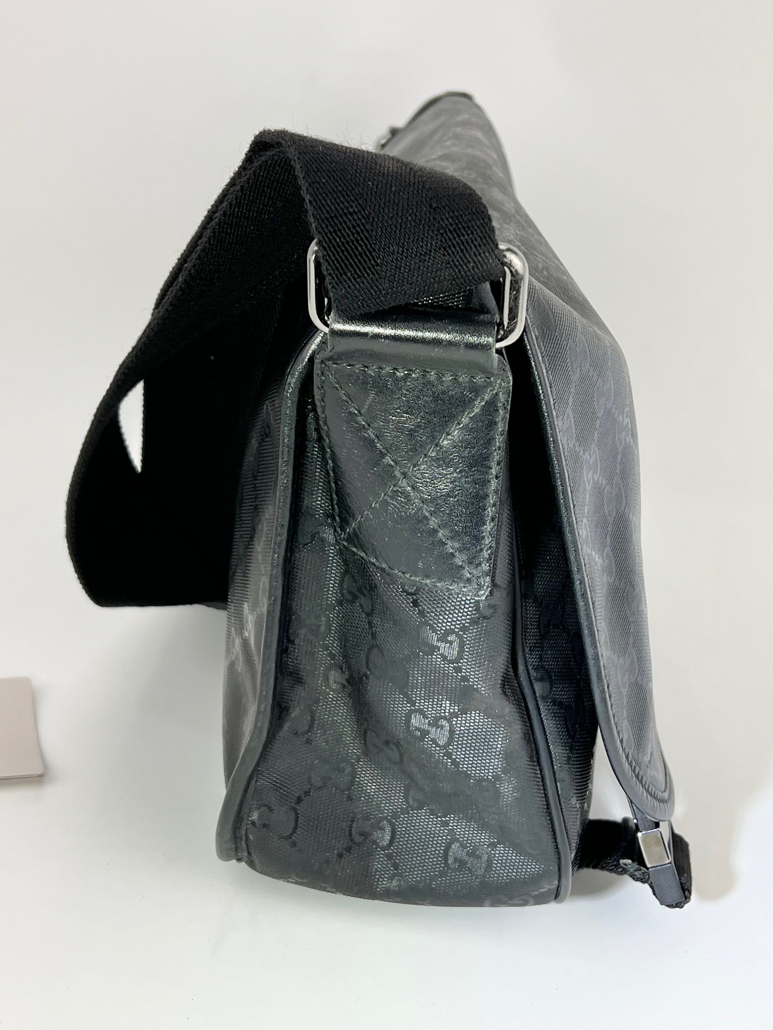 Gucci Men's Messenger GG Supreme Canvas Double Buckle Flap Crossbody Men's Bag Preowned