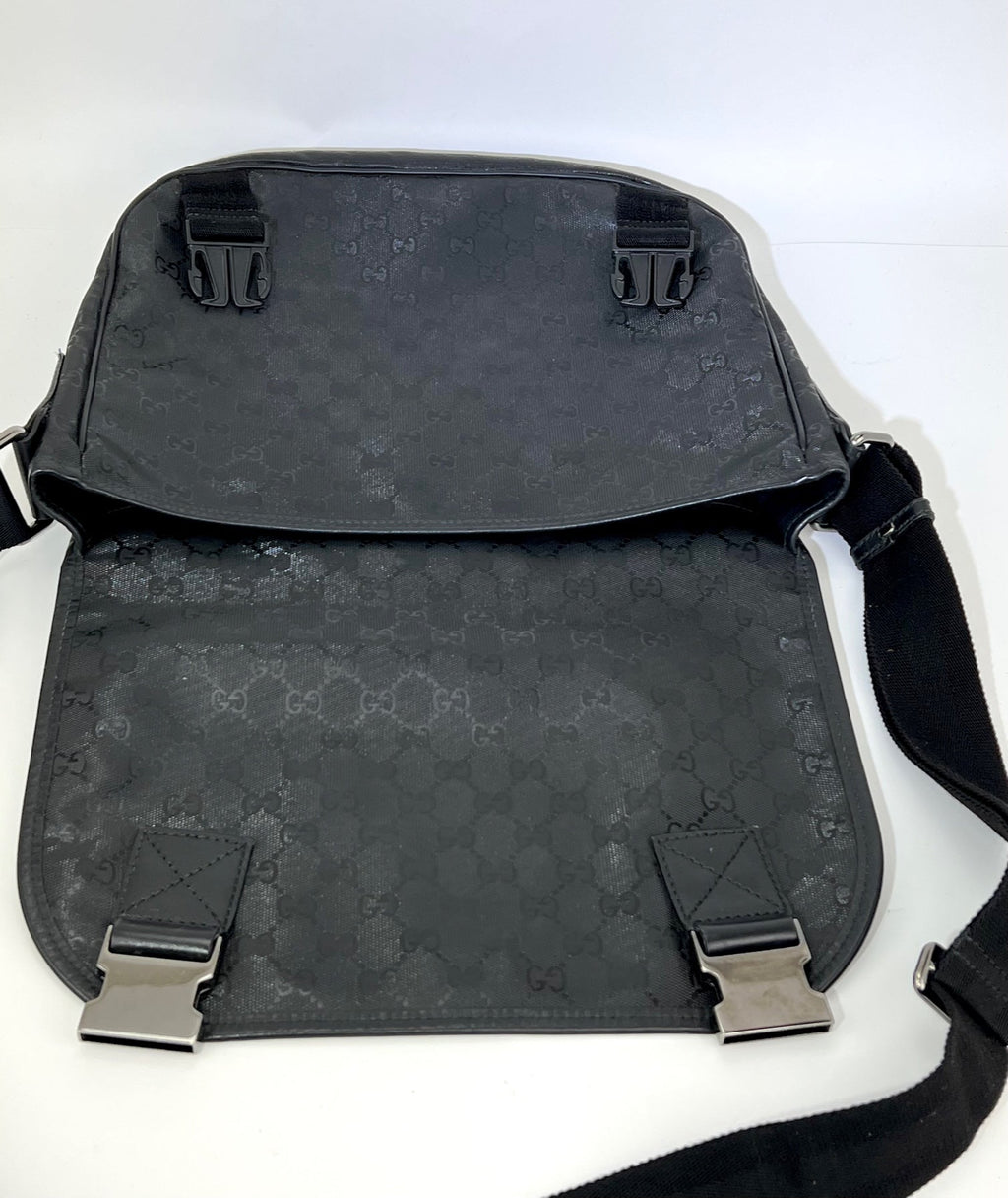 Gucci Men's Messenger GG Supreme Canvas Double Buckle Flap Crossbody Men's Bag Preowned