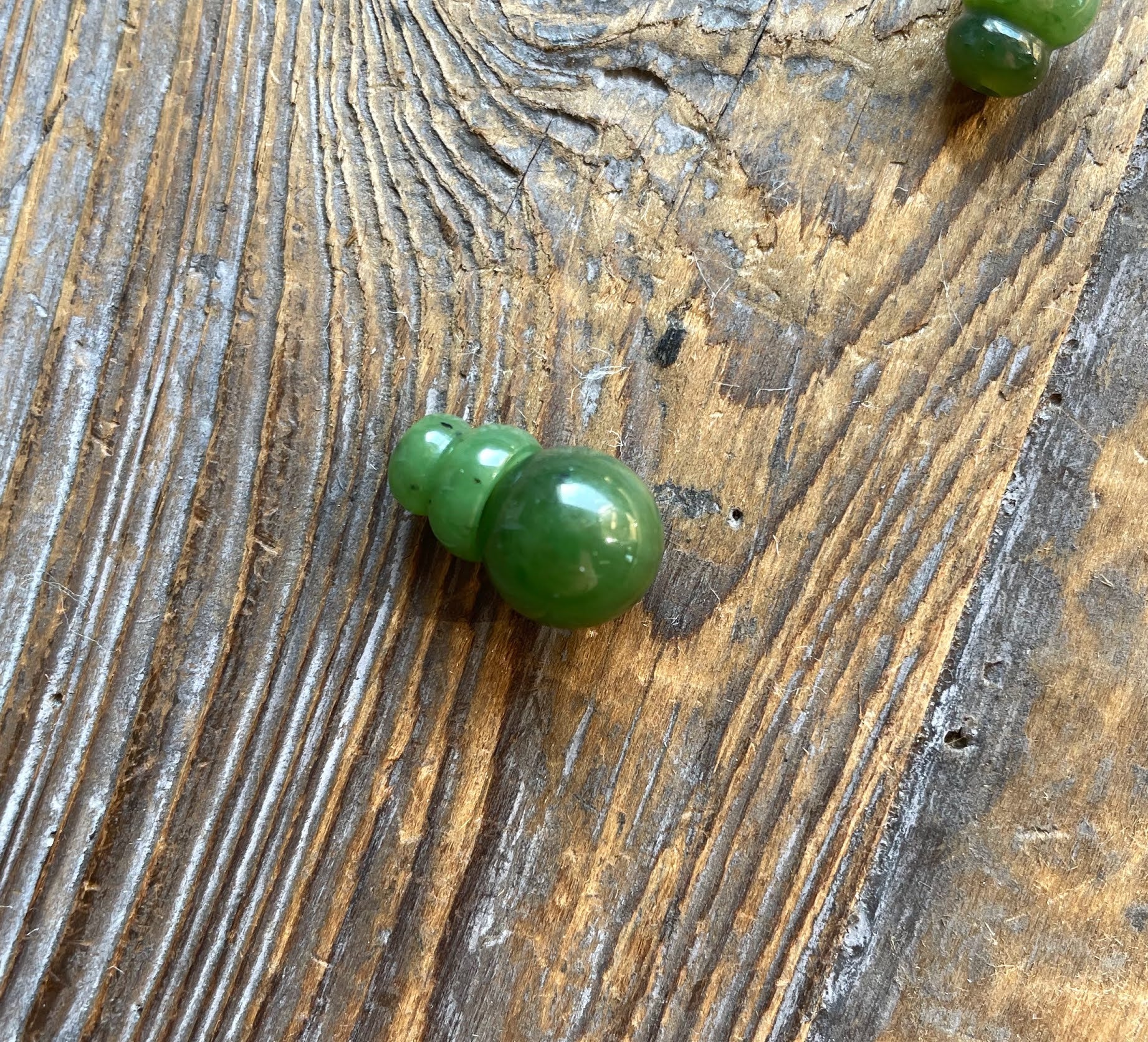A Grade 10mm Canadian Jade Bead Guru Bead and 3 hole bead - Sold as a Set or Individually