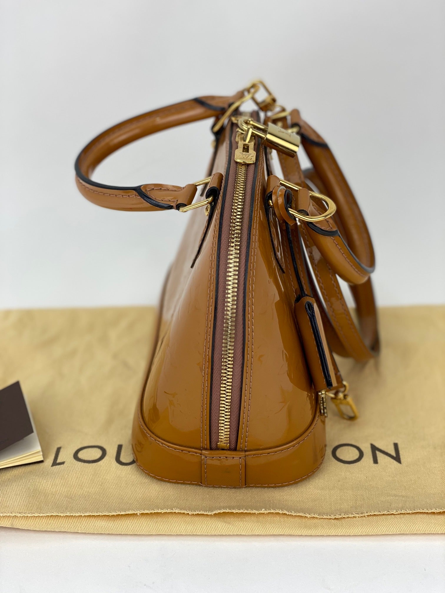 LOUIS VUITTON Vernis Alma BB Rose Velours M91585 Hand Shoulder Bag Pre owned