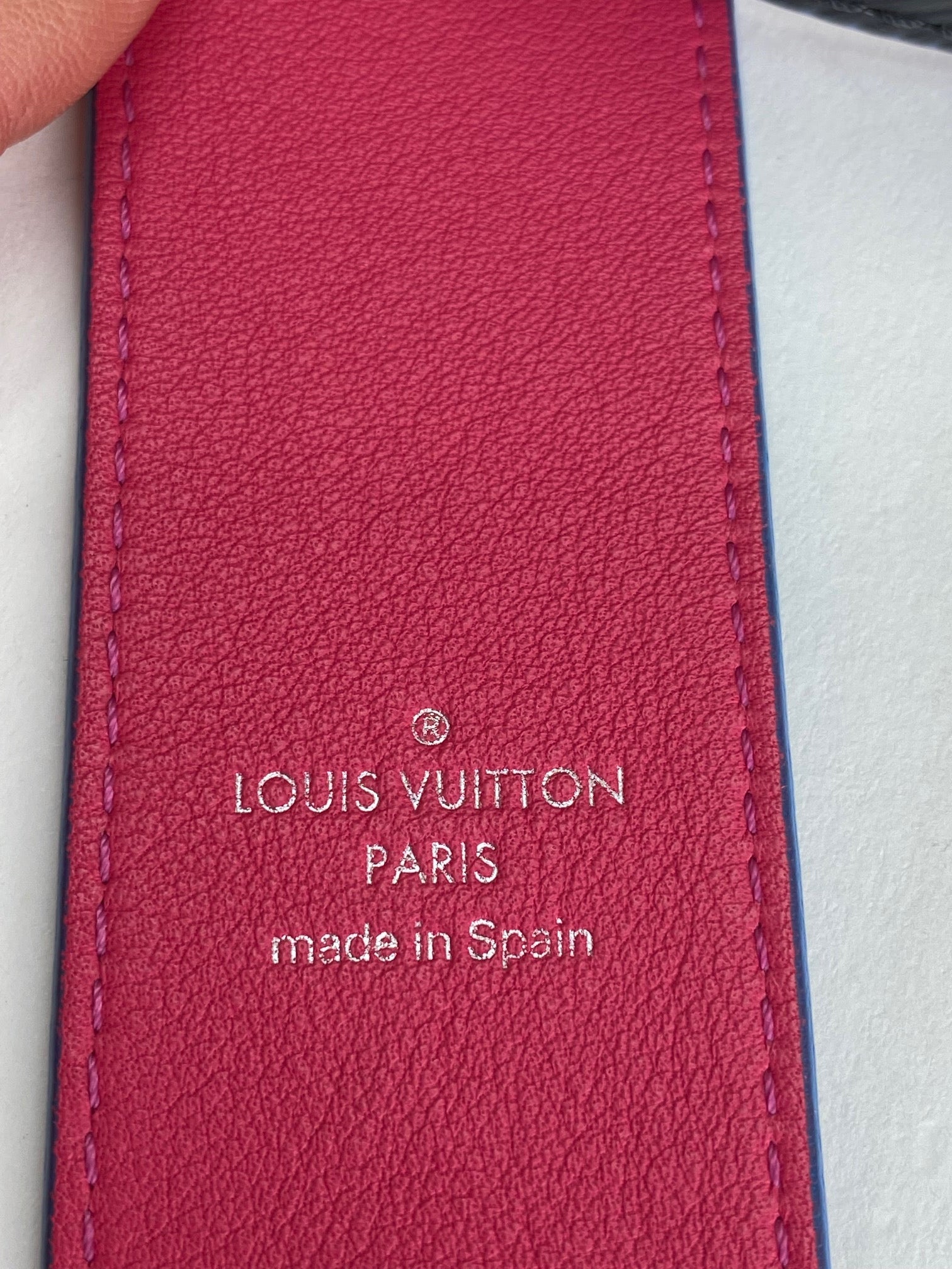 LOUIS VUITTON Epi Bandouliere Leather Shoulder Strap Black Pink Yellow