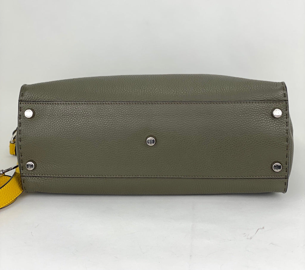 FENDI SELLERIA large Peekaboo Iconic Essential Messenger Briefcase Attache