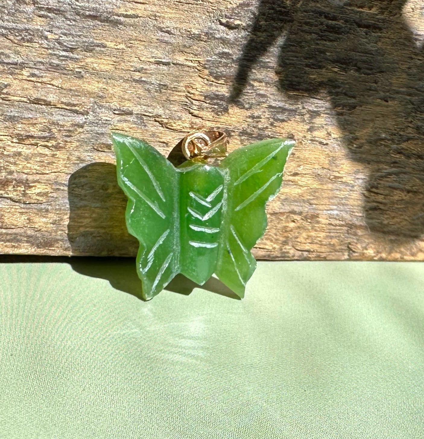 Vintage Jade Butterfly Pendant/Charm - 20mm