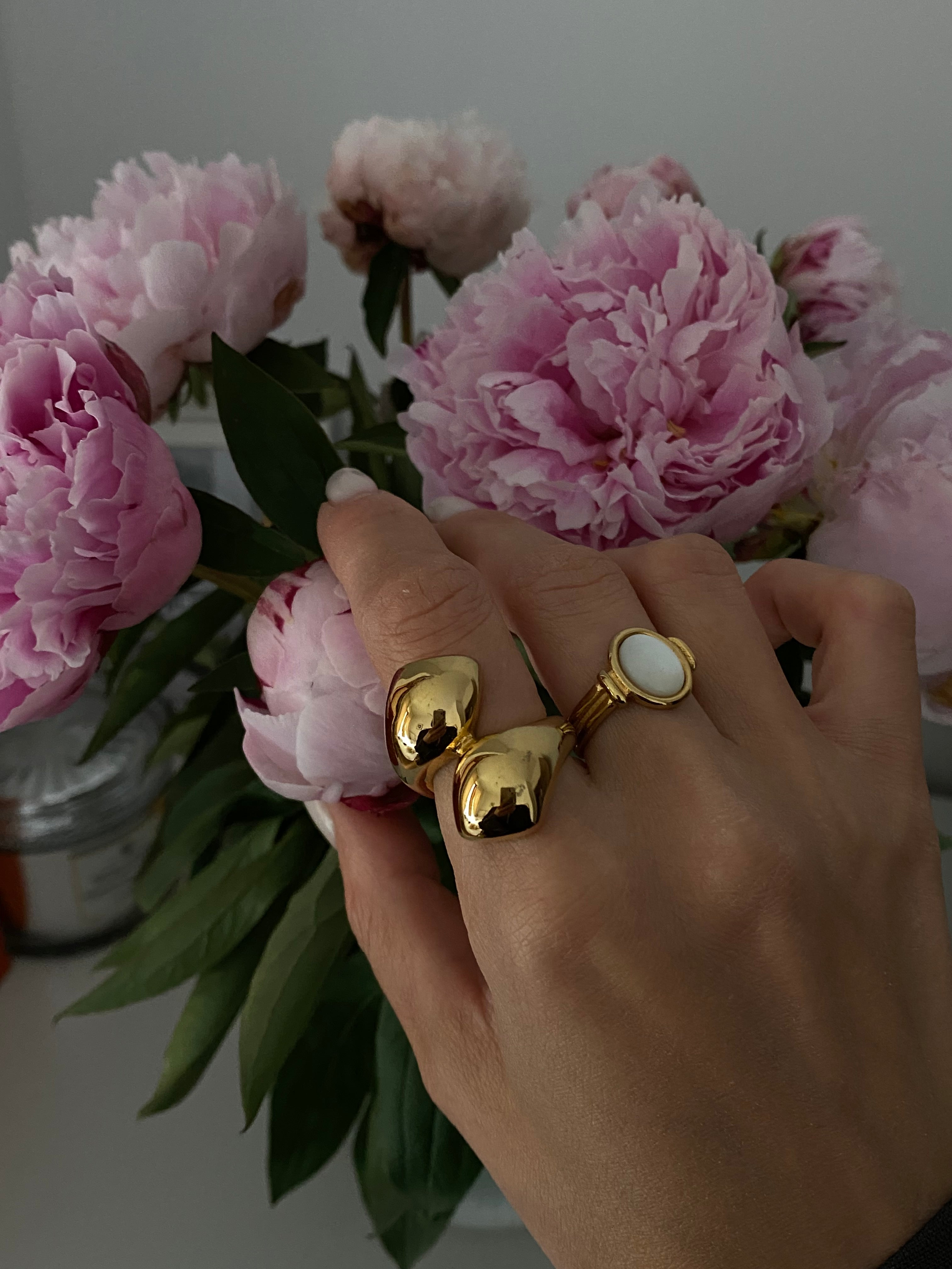 NEVA LANGAIS GOLD RING