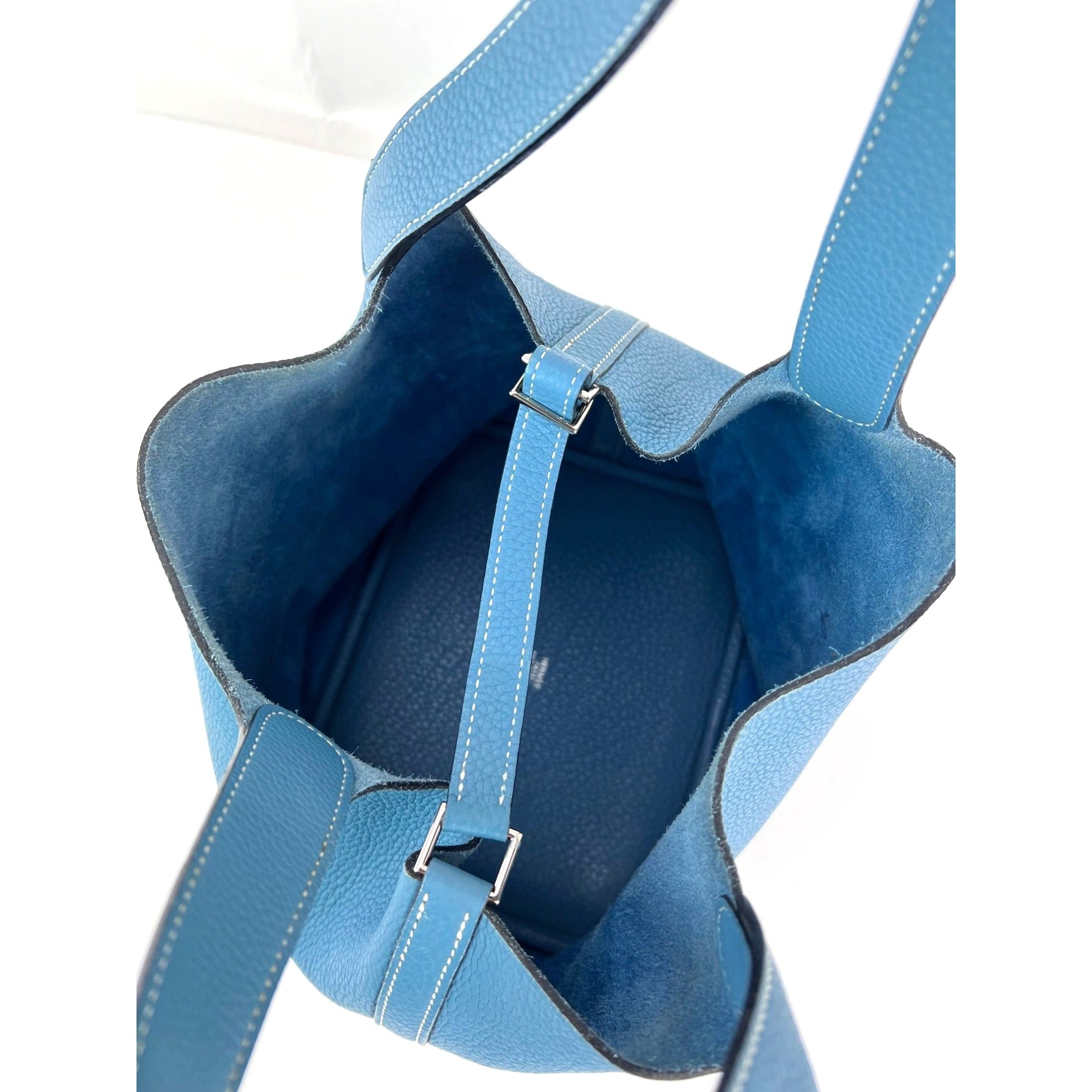 Hermes Taurillon Clemence Picotin 22 MM Blue Leather Hand Bag