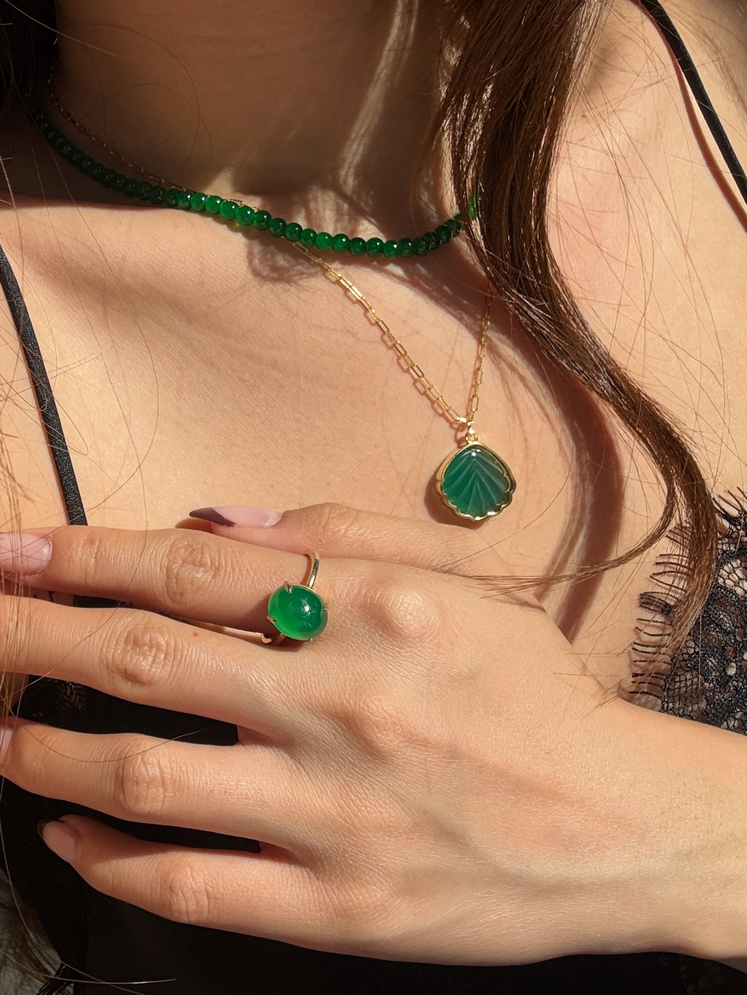 Shell — Green Jade Stone Pendant Necklace
