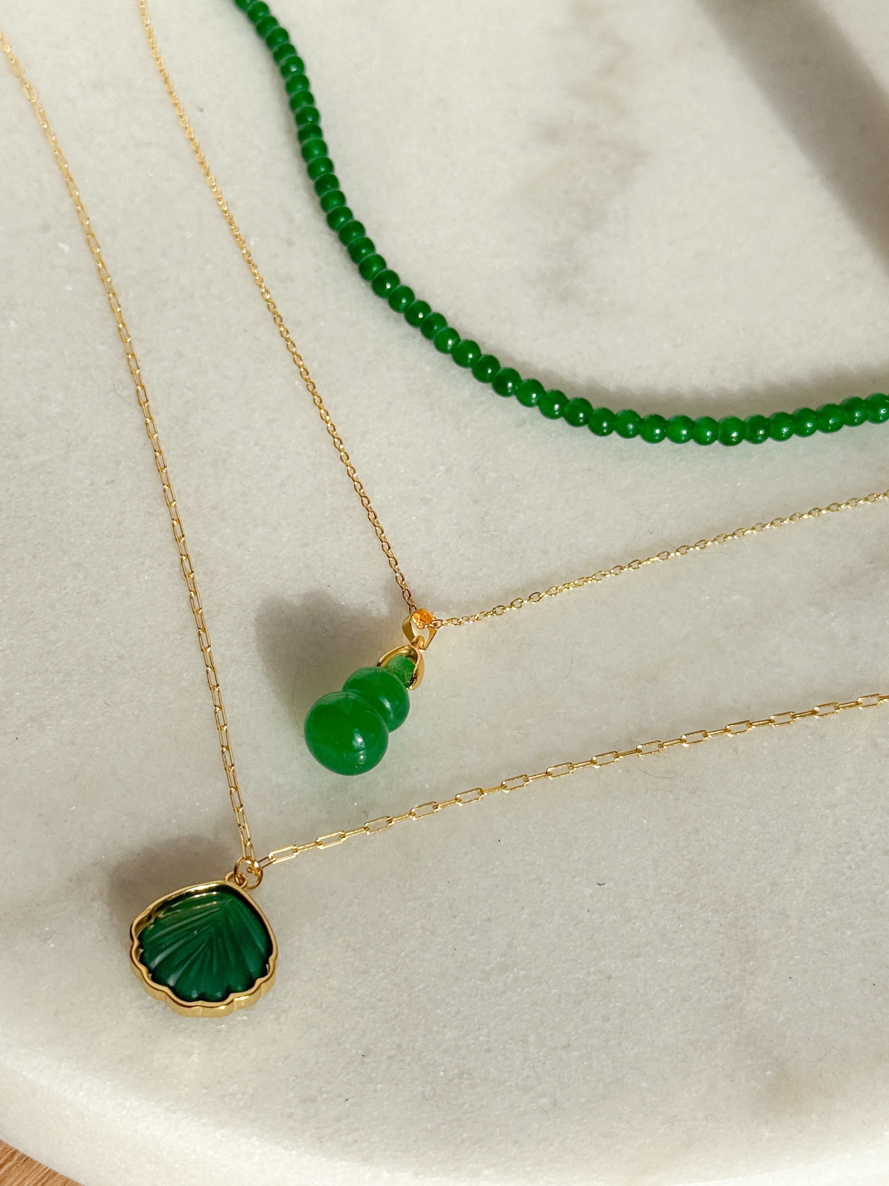 Shell — Green Jade Stone Pendant Necklace