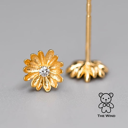 Small Diamond Marguerites Flower Stud Earrings 18K Yellow Gold