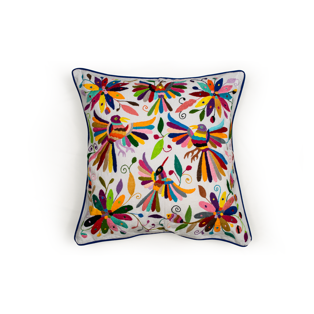 Rainbow Colibrí Cushion Cover
