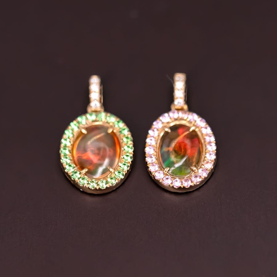 Beautiful Flame Two Side Mexican Fire Opal, Diamond Necklace 18K Yellow Gold