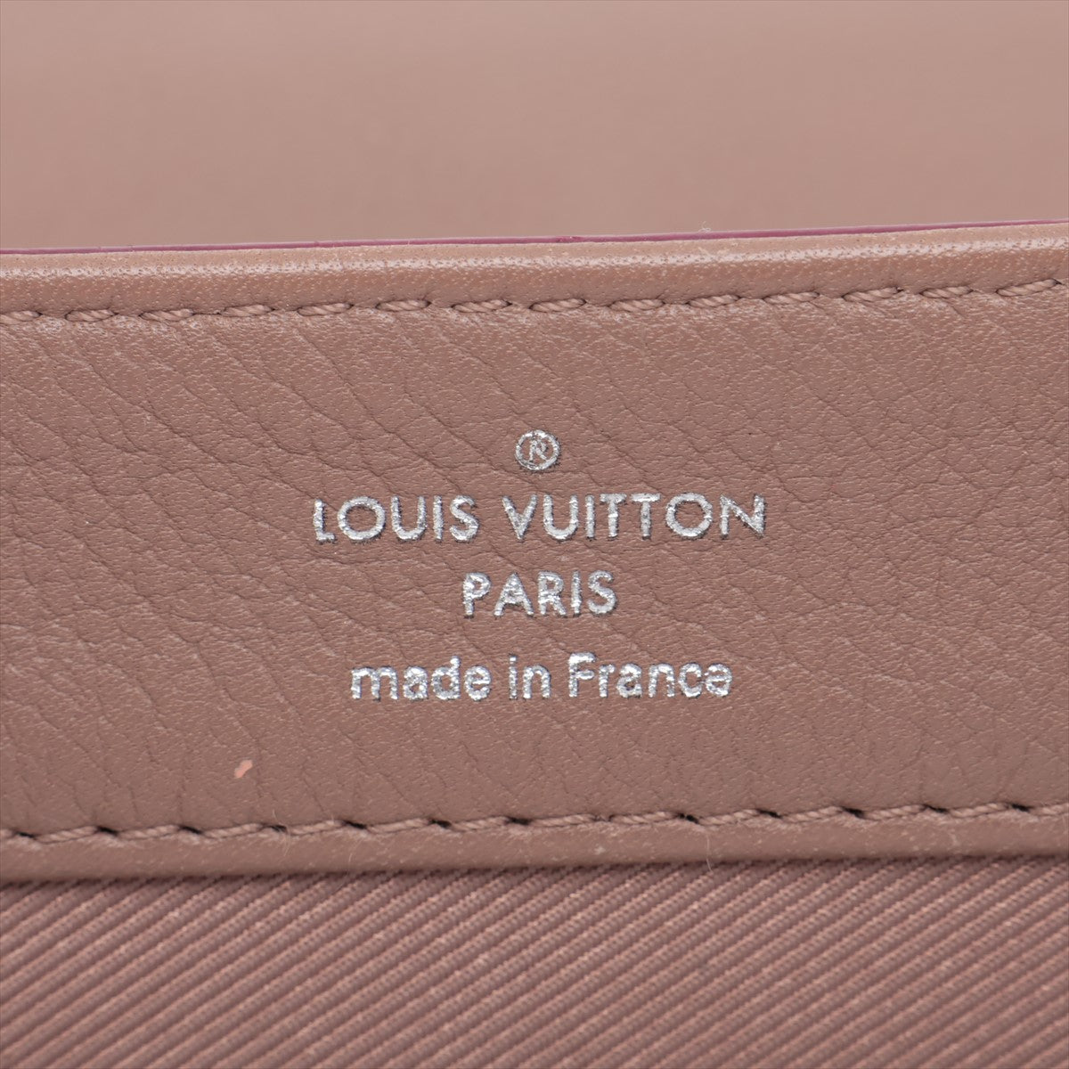 Louis Vuitton LV Logo Lock Me 2 BB M50578 FL3175