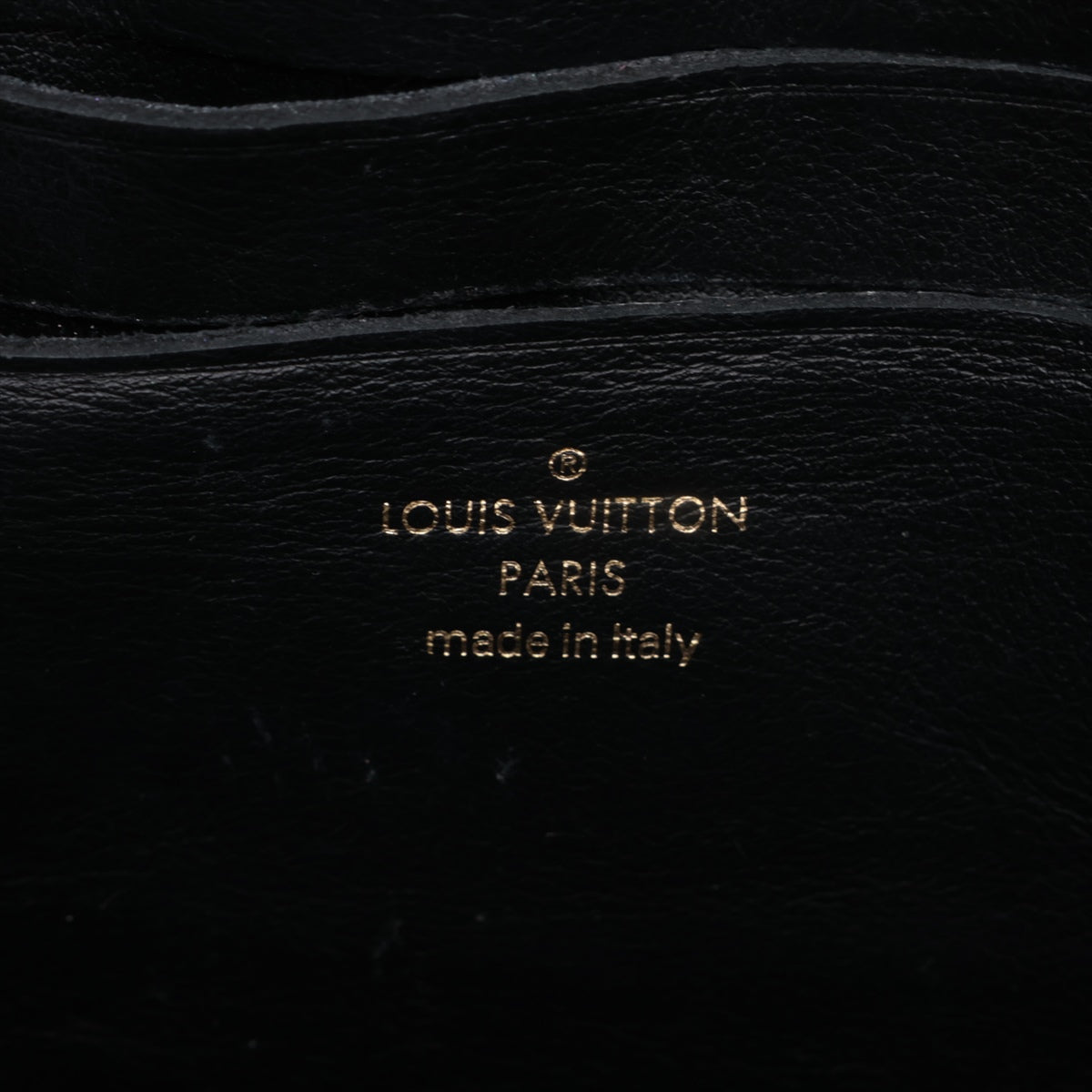 Louis Vuitton Bubble Gram Wallet on Strap M81398