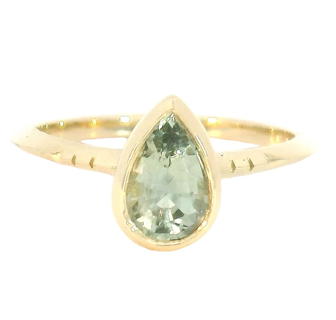 Pirn Montana Sapphire Solitaire