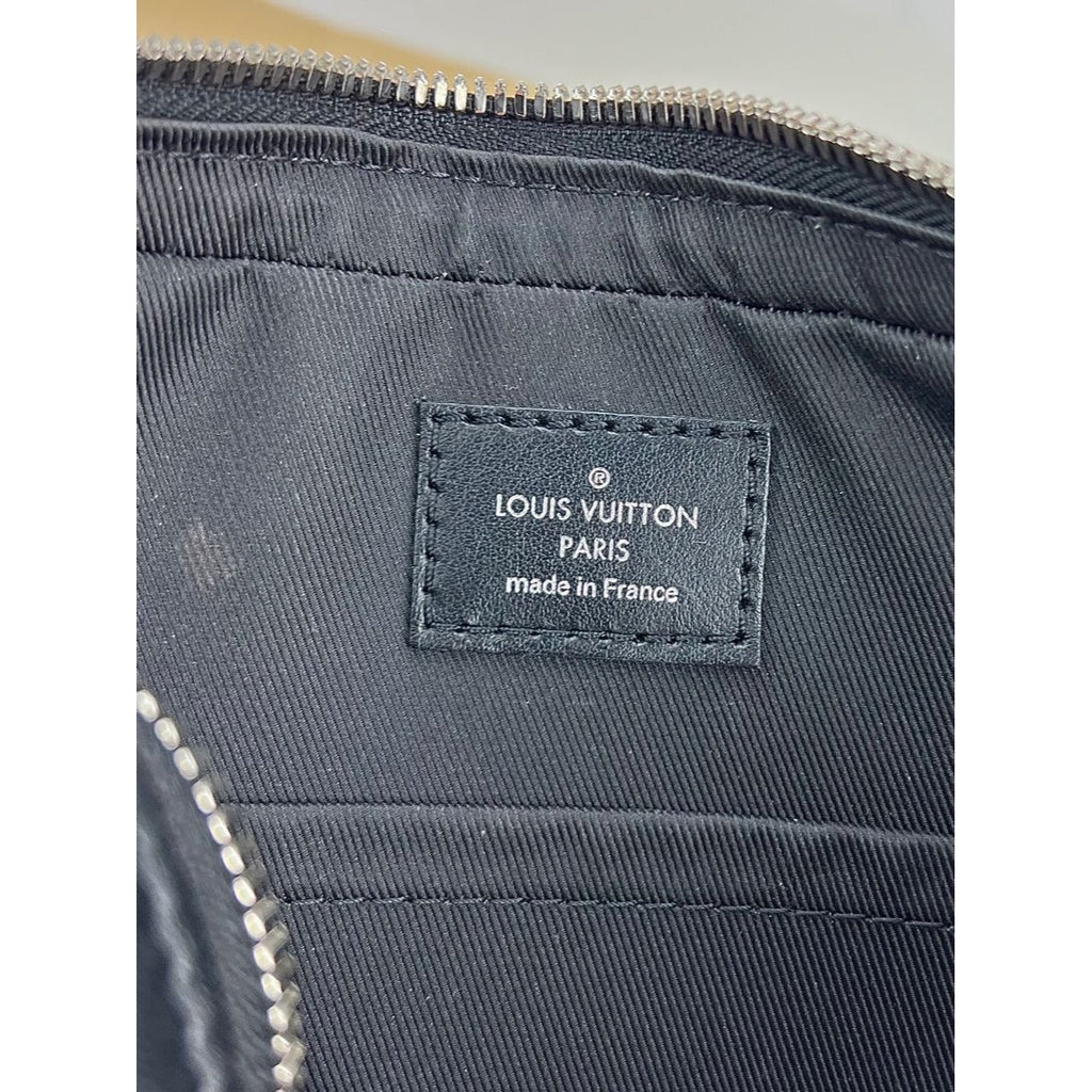 LOUIS VUITTON Trio Messenger Damier Graphite Men's Bag