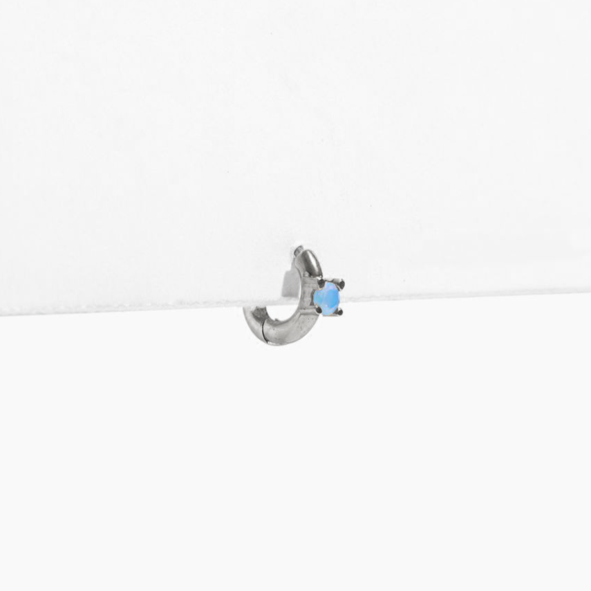 Single Finn Huggie Hoop Earring