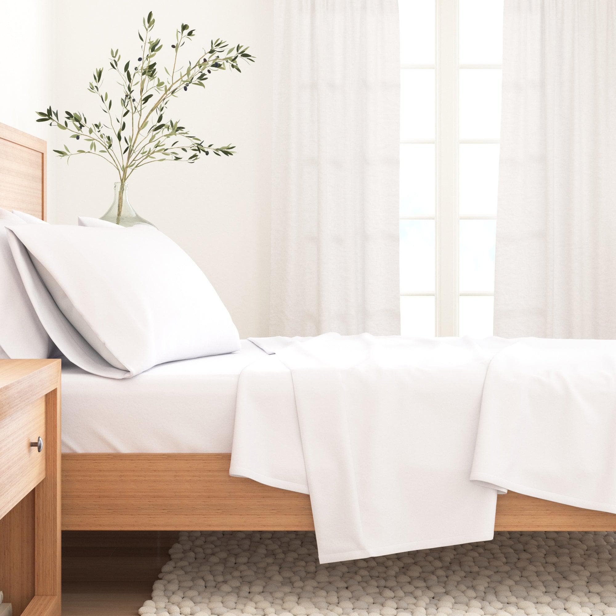 4-Piece Cotton Solid Flannel Sheet - Nordic Collection
