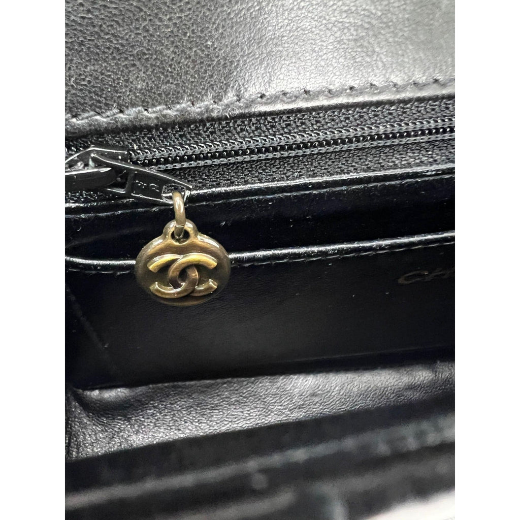 Chanel Vintage Quilted Lambskin Black Resin Chain Small Classic Single Flap Bag RARE