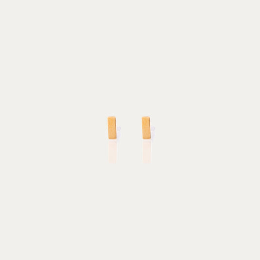 Mini Isla Stud Earrings