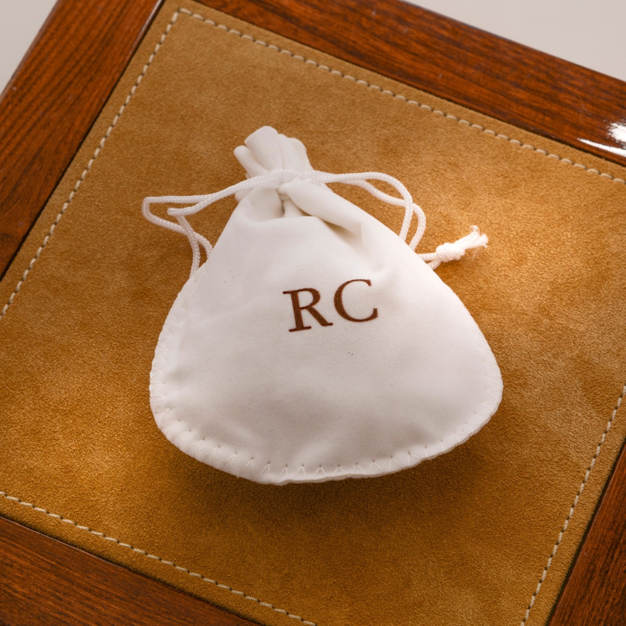 Roberto Coin Pois Moi Luna 18K White Gold Diamond Wide Band Ring Sz. 6.5 8882510AW65X