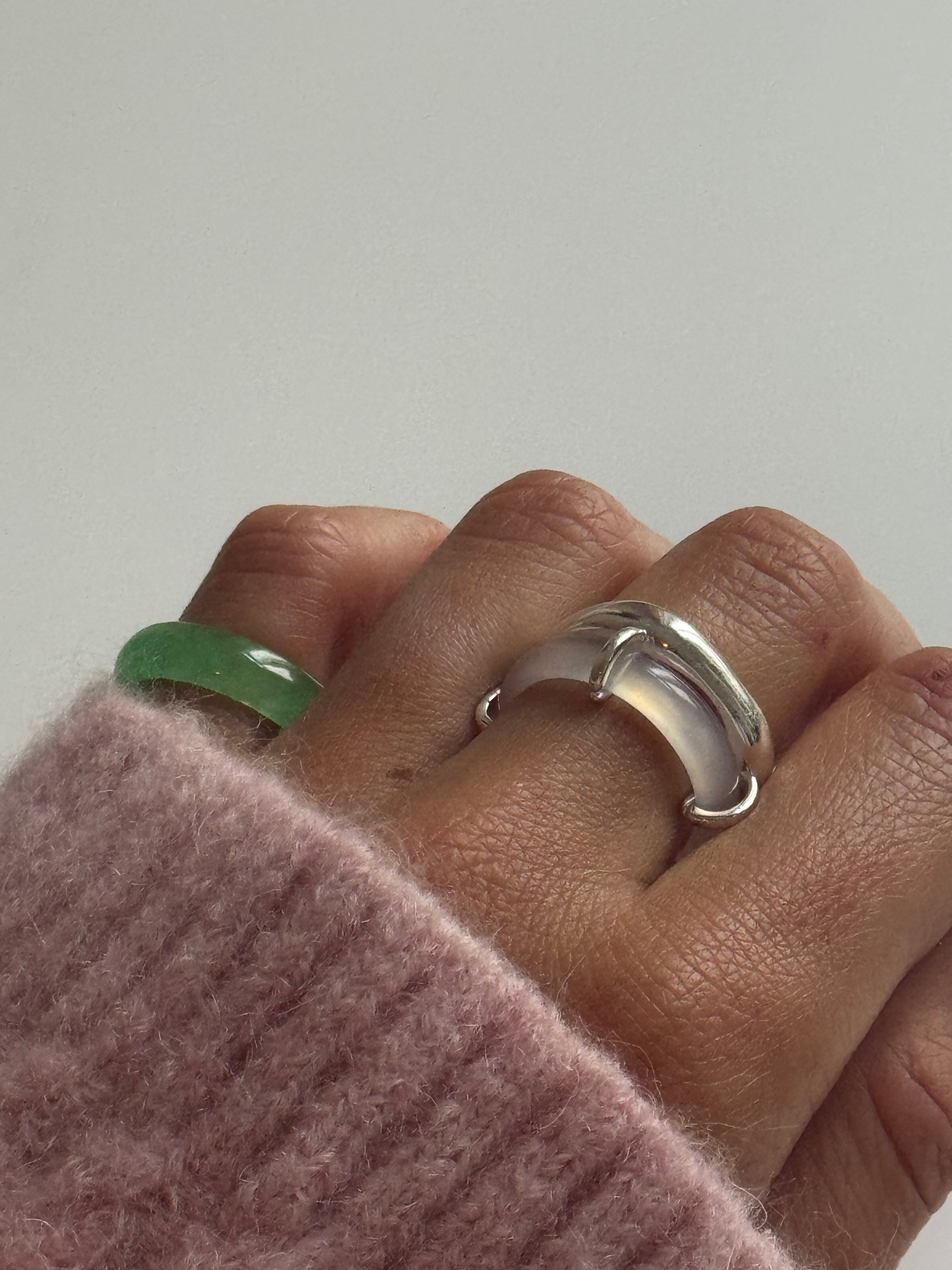 Cove — White Jade Stone Sculpted Ring