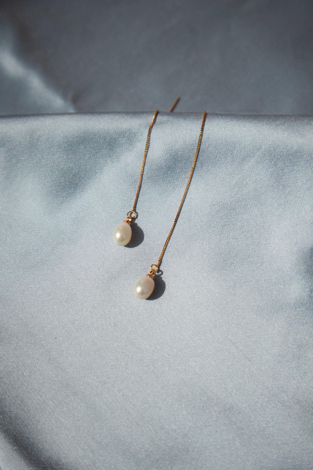 Lilith — Pearl Thread Earrings