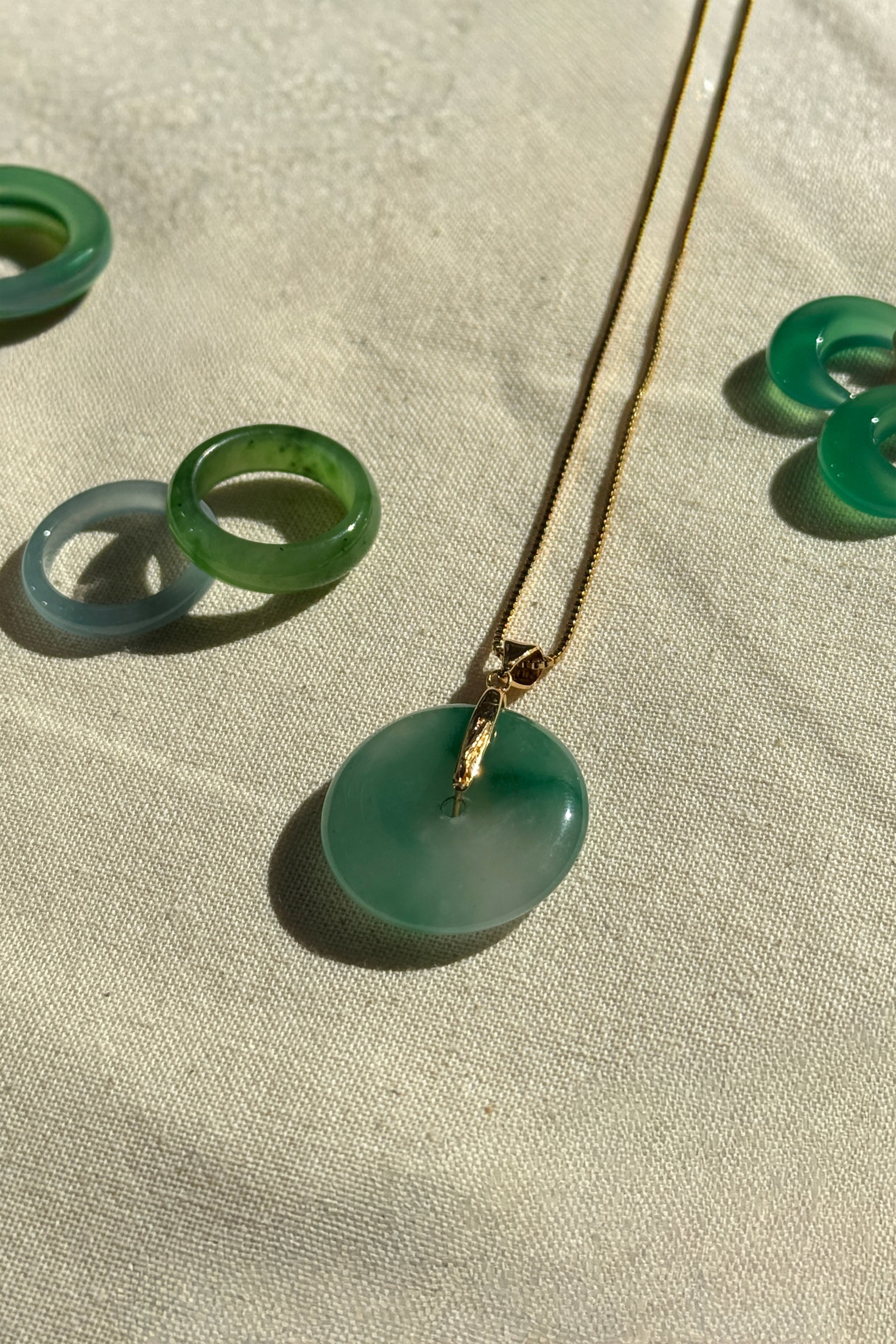 Oro — Jade Stone Pendant Necklace