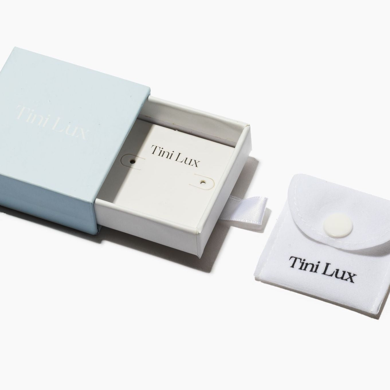 Livie Stud Earrings